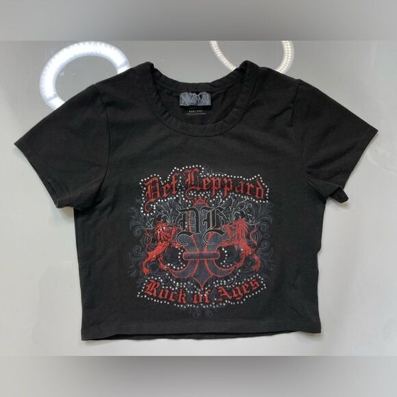 Def Leppard Rock Of Ages Rhinestone Crop Graphic Micro T-shirt Women XXS Music - Picture 1 of 5